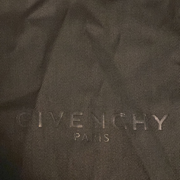 Givenchy Shoe Bags - Picture 2 of 2